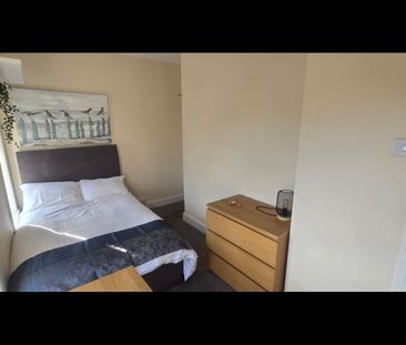 Room in a Shared House, Cromwell Road, SO15 - Photo 5
