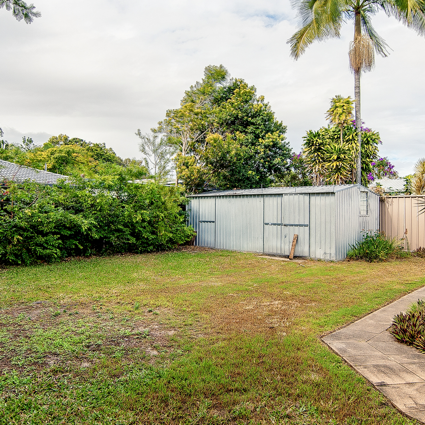 23 Iando Street, Coombabah, QLD - Photo 1