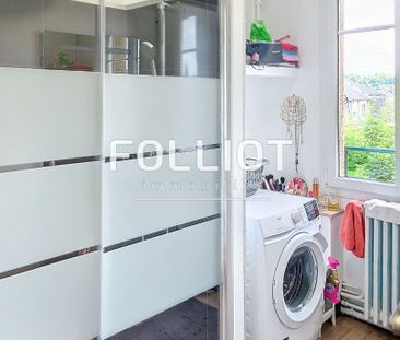 A LOUER - CENTRE VILLE DE VIRE - BEAU ET GRAND F3 DE 93 M� - Photo 6