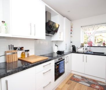 Homestead Way, New Addington, CR0, Property for rent - Photo 2