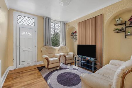 3 bedroom terraced house to rent - Photo 2
