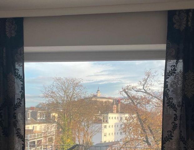 Große Wohnung in Siegburg zu vermieten - Foto 1