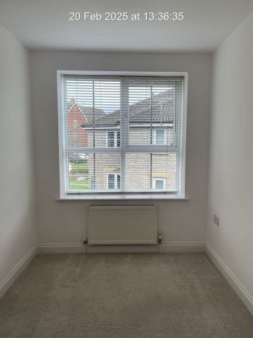 2 Bed Flat, Fountain Mill, BS5 - Photo 2