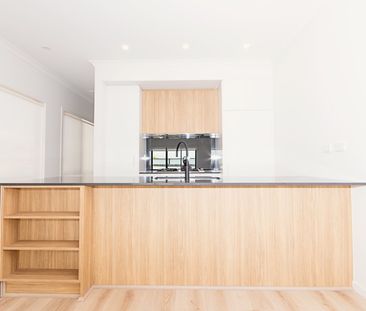 2 Coleiro Lane, Keilor Downs VIC 3038 - Photo 5