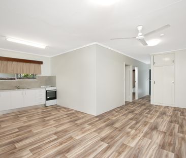 2/64 English Street, Manunda QLD 4870 - House For Rent | Domain - Photo 3