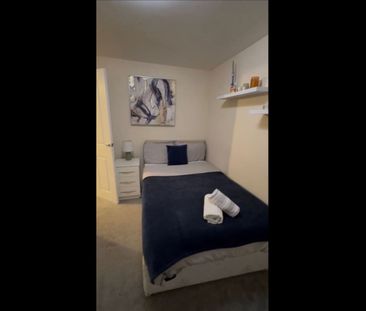 3 Bed Detached House, Beastow Road, M12 - Photo 5