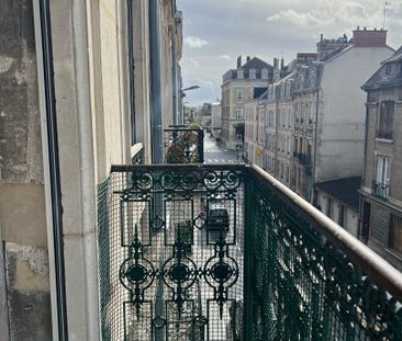 APPARTEMENT 3 PIECES BALCON 3 PIECES 84 M² - HYPERCENTRE - Photo 3