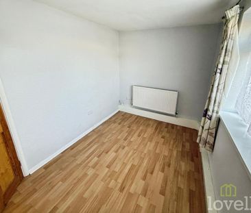 2 bedroom ground floor flat to rent - Photo 3