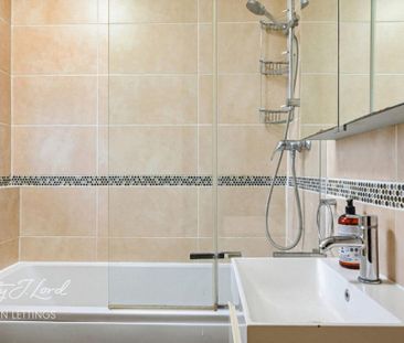 1 bedroom block of apartments to rent - Photo 6