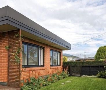 Cute on Collingwood - Photo 5