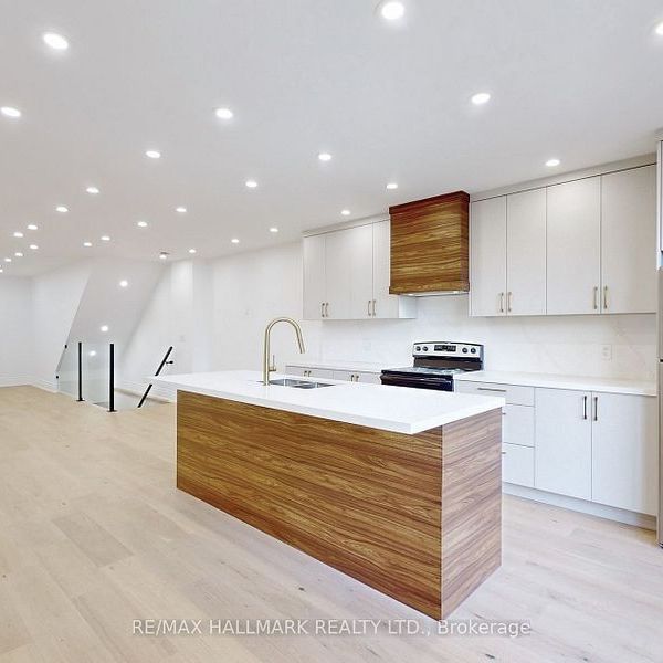 For Lease - 58 Corbett Avenue Unit# Lower, Toronto, Ontario - Photo 1