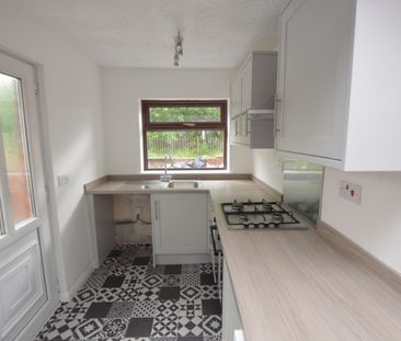 2 Bedroom Terraced House - Photo 4