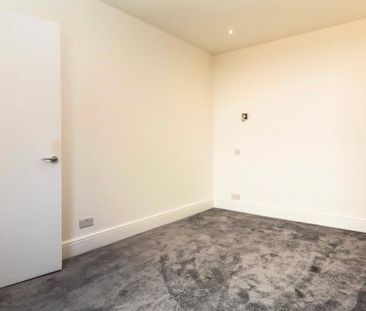 2 Bed Flat, West End Lane, NW6 - Photo 2