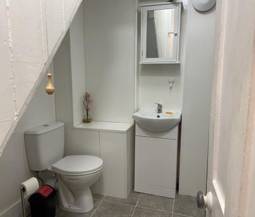 1 bedroom flat to rent - Photo 6