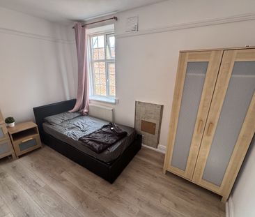 5 Bed Maisonette, High Street, CR0 - Photo 4