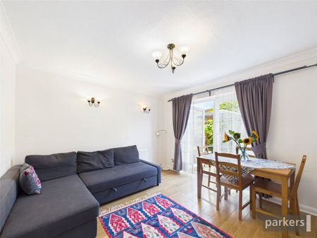 Chicory Close, Earley, Reading, Berkshire, RG6 - Photo 2