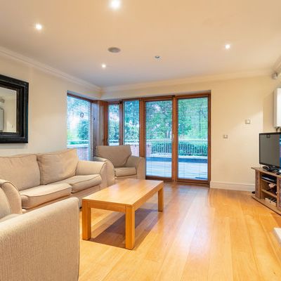 1 Cedar Lodge, Farmleigh Woods, Castleknock, Dublin 15 - Photo 3