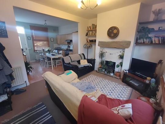 2 bedroom terraced house to rent - Photo 1