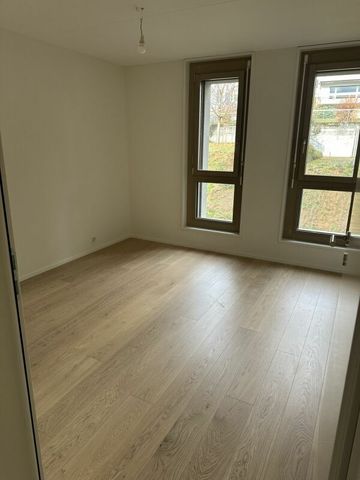 Fully renovated 5.5-room apartment - Photo 5