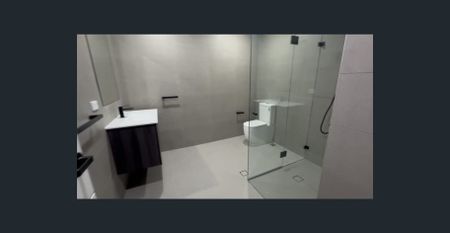 Brand New One Bedroom Apartment - Available now! - Photo 4