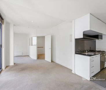 2105/22-40 Wills Street, Melbourne - Photo 3