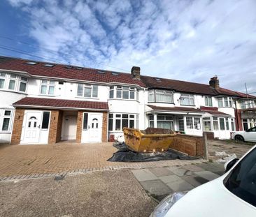 6 bedroom semi-detached house to rent - Photo 5