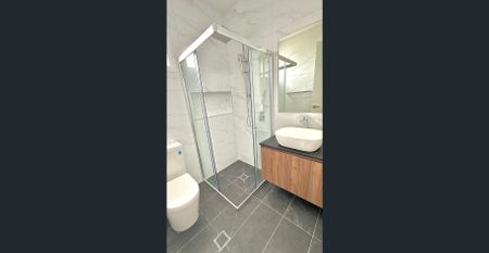 This Brand New 5 Beds 2 baths with single lock-up Garage For Lease - Photo 3