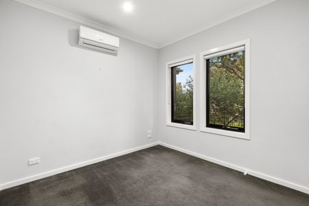 36 Merbein Street, Pascoe Vale VIC 3044 - Photo 3