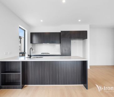 Corner Block Brand-New 2-Bedroom Home - Photo 5