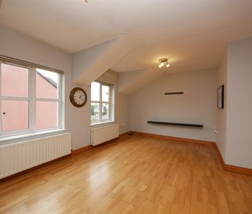 19 Hampton Court, Ballygowan, - Photo 3
