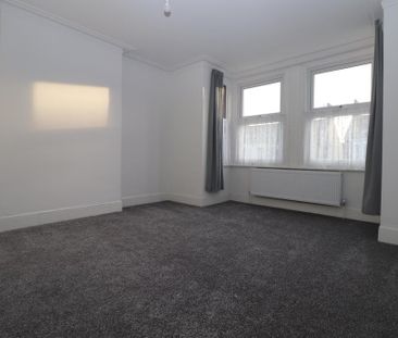 5 bedroom house to rent - Photo 2