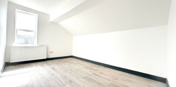 Harehills Lane,ls9 - Photo 2