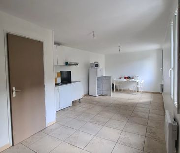 Location Appartement 3 pièces 47 m2 à Lodève - Photo 2