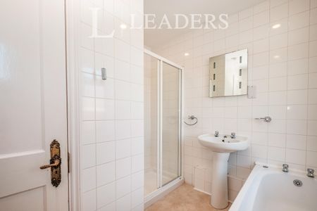 2 bedroom detached to rent Sunny Close - Photo 2