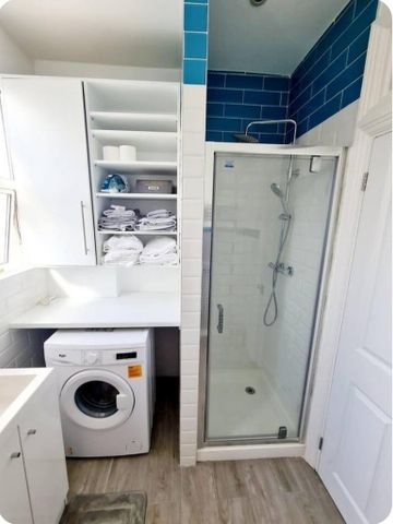 1 bedroom in a house share to rent - Photo 5