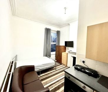 Studio Flat, Barnsley Road, S4 - Photo 4