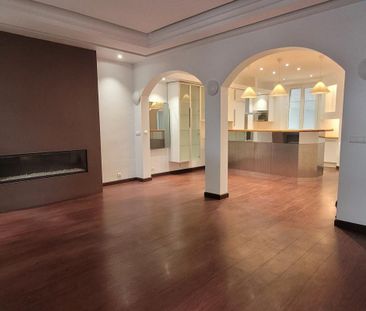 Location Appartement 3 pièces 81m² ISSY LES MOULINEAUX 92130 - Photo 3