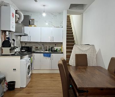 Room in a Shared House, Refurbished Mmu Uom Piccadilly Stat, M12 - Photo 5