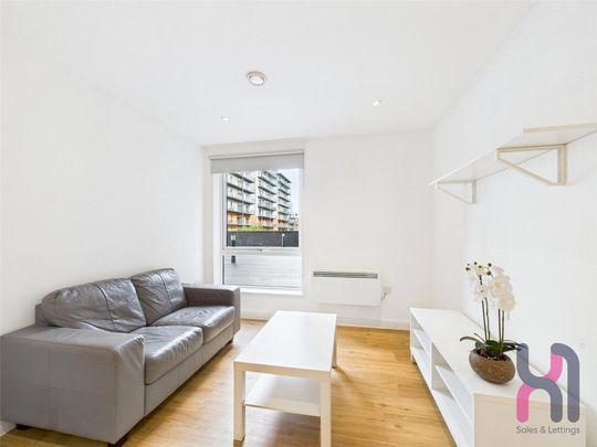 1 bedroom flat to rent - Photo 1