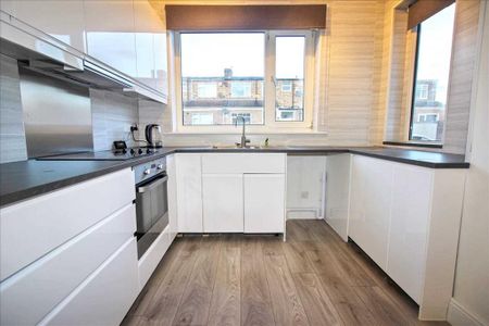 3 bedroom terraced house to rent - Photo 3