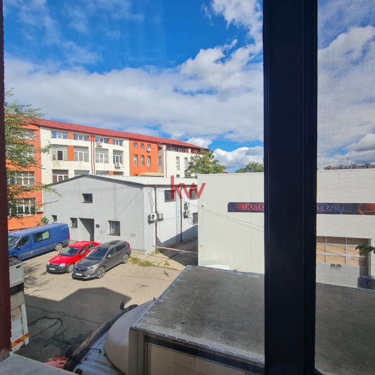 Apartament cu 2 camere decomandate pr str Silvestru-Gara Mare - Fotografie 1