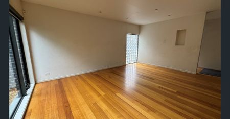 Stylish, Spacious & Exceptionally Appointed - Photo 3