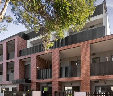 Contemporary Luxury Living in the Heart of Clayton - Photo 6