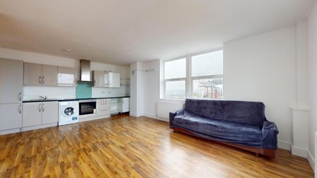 2 bedroom flat to rent - Photo 4