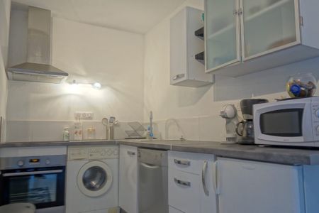 Location Appartement 2 pièces Meublé 35m² AJACCIO 20000 - Photo 4