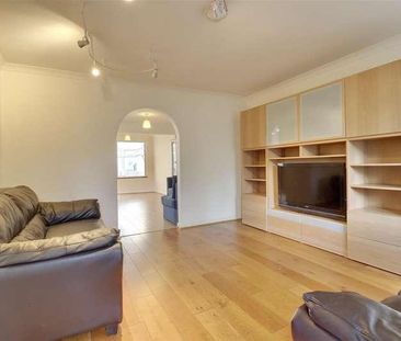 Kilmiston Drive, Fareham, PO16 - Photo 3