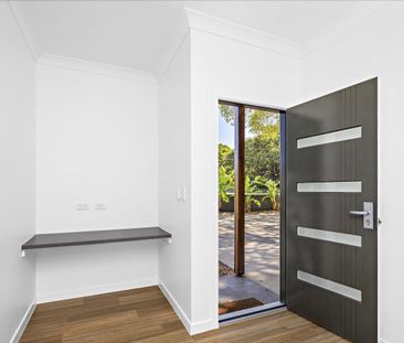 19 Fernbourne Rd, Wellington Point, Qld 4160 - Photo 2