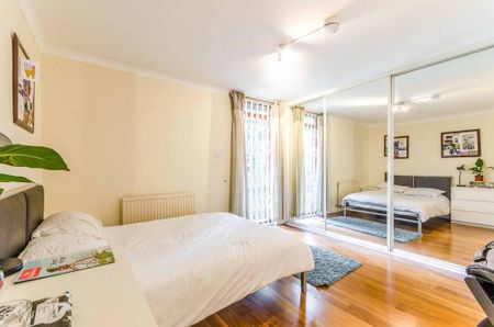 4 bedroom apartment to rent - Photo 2