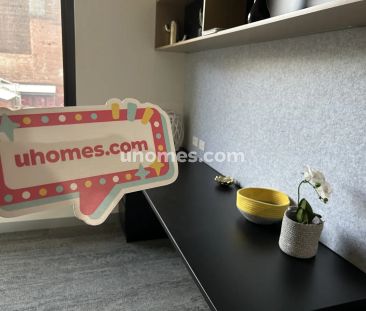 4 Bedroom Apartment - Photo 4