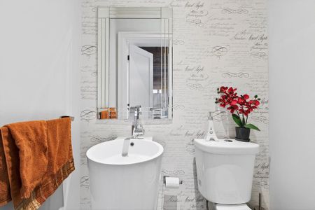 For Lease - 479 Bridgman Avenue, Burlington, Ontario - Photo 4